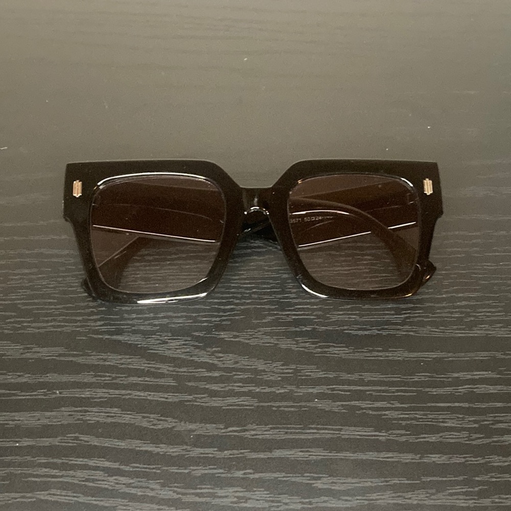 Black womens fashion sunglasses